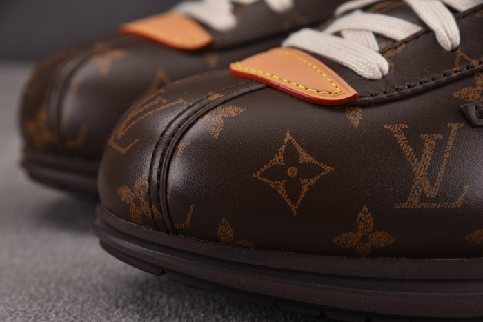 Lou1su1tt Sneaker