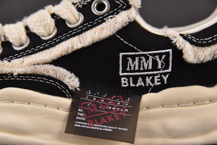Ma1s0n MIHARA YASUHIRO SNEAKER