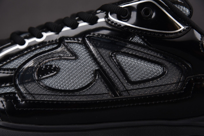 D10R B30 SNEAKER