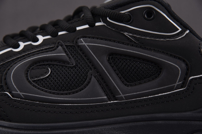 D10R B30 SNEAKER