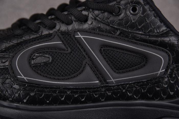 D10R B30 SNEAKER