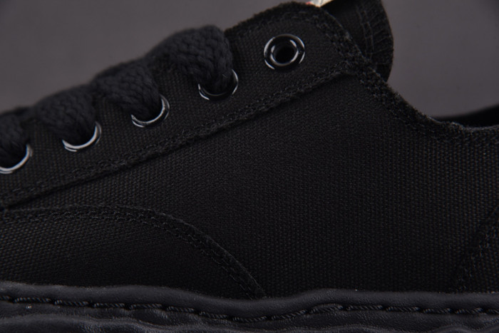 Ma1s0n MIHARA YASUHIRO SNEAKER
