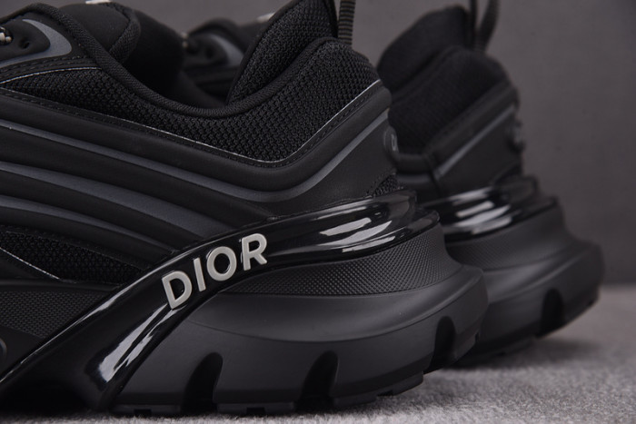 D10R B44 Blade Black