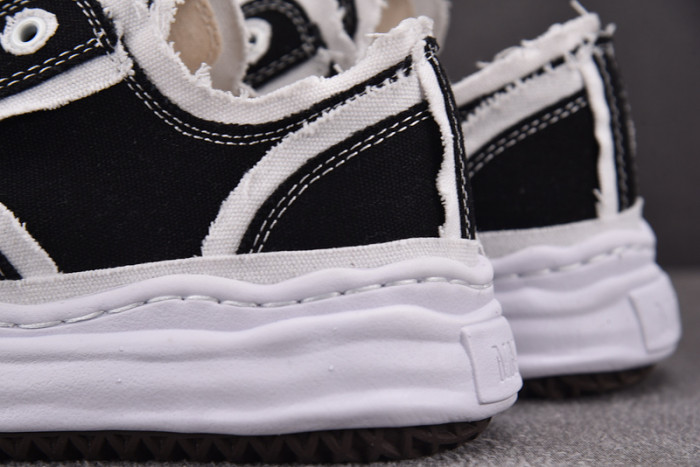 Ma1s0n MIHARA YASUHIRO SNEAKER