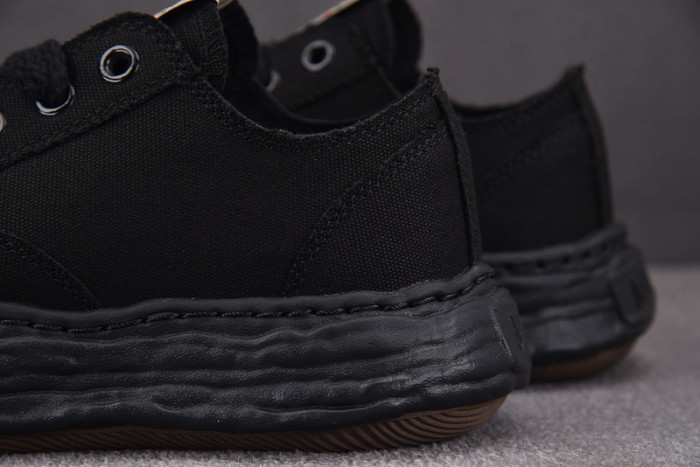 Ma1s0n MIHARA YASUHIRO SNEAKER