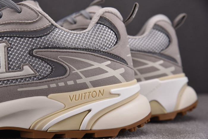 Lou1su1tt Tatic Runner Sneaker