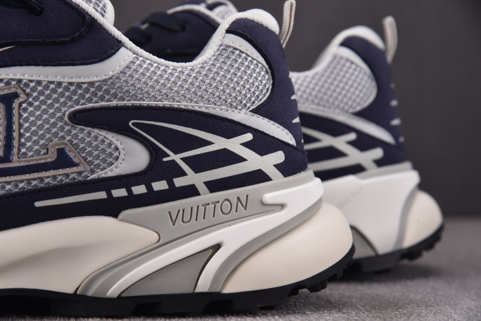 Lou1su1tt Tatic Runner Sneaker
