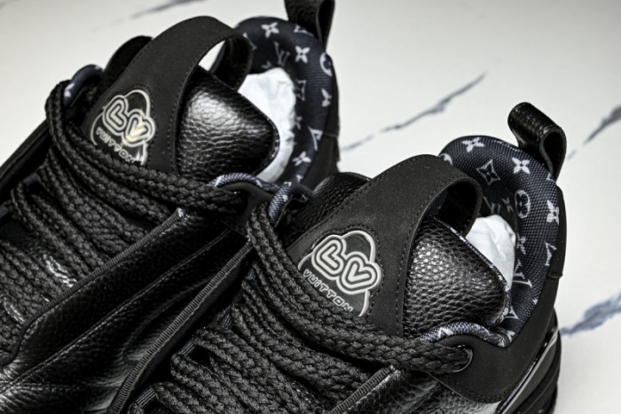 Lou1su1tt Skate Sneaker