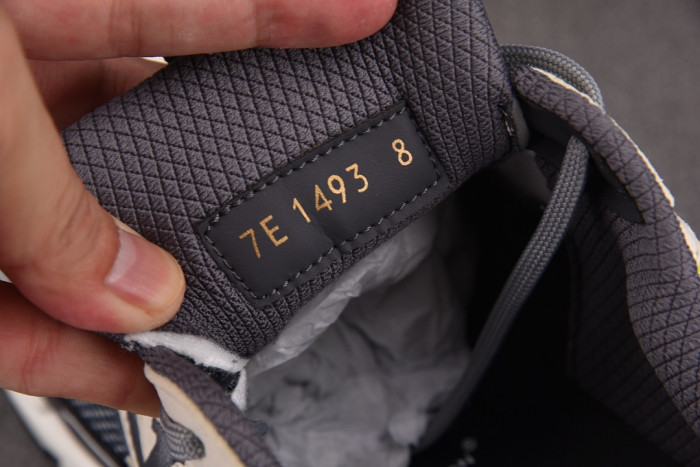 Lou1su1tt Tatic Runner Sneaker