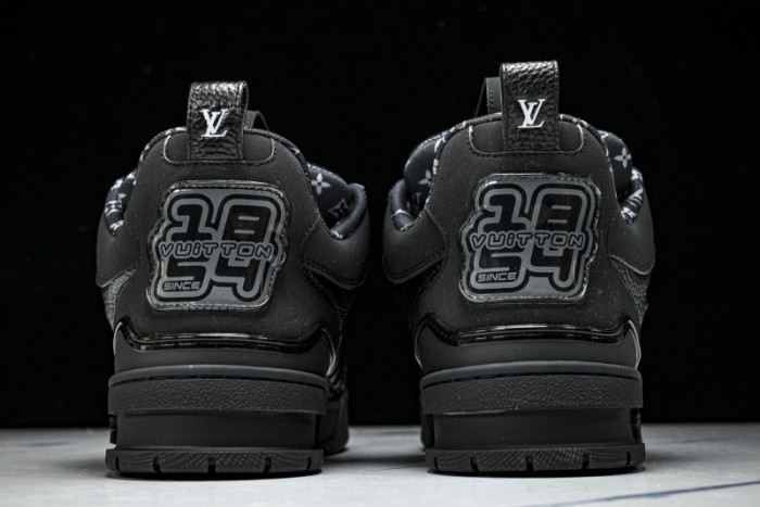 Lou1su1tt Skate Sneaker
