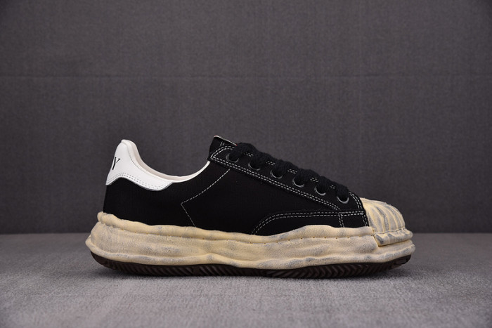 Ma1s0n MIHARA YASUHIRO SNEAKER