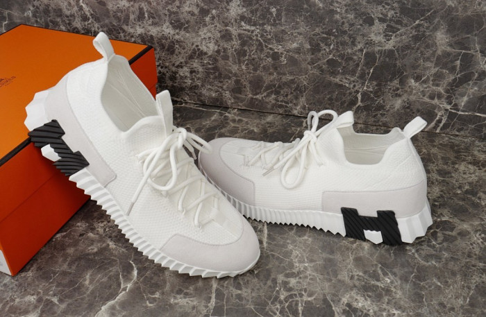 H**me5 Sneaker