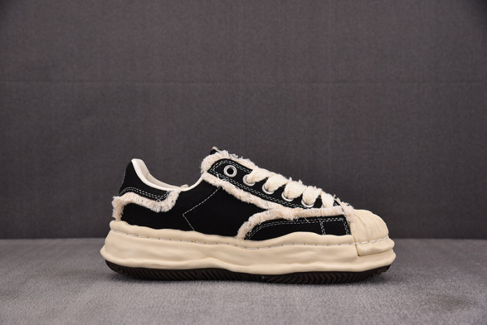 Ma1s0n MIHARA YASUHIRO SNEAKER