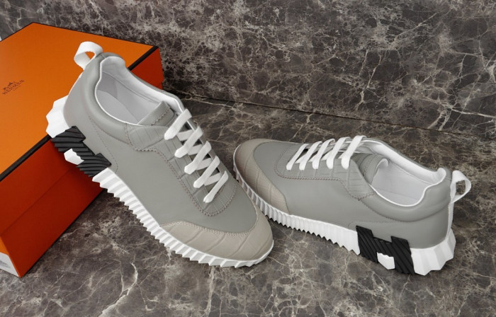 H**me5 Sneaker