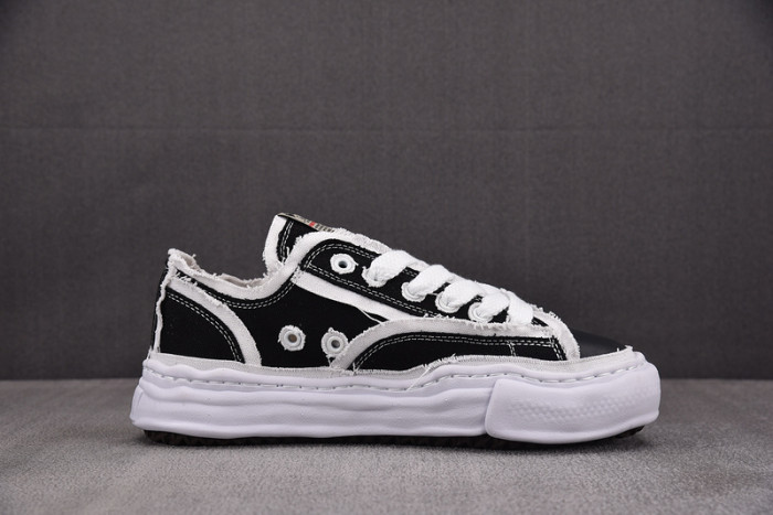 Ma1s0n MIHARA YASUHIRO SNEAKER