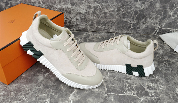 H**me5 Sneaker