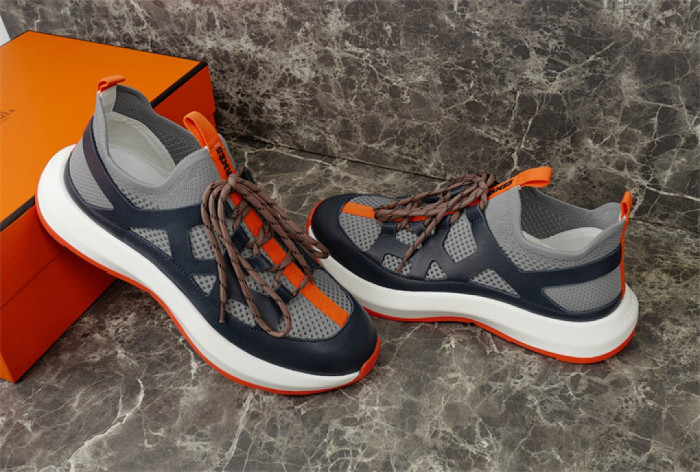 H**me5 Sneaker