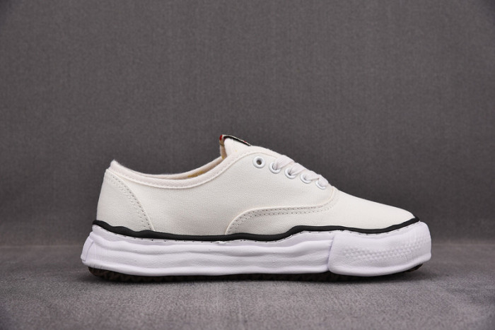 Ma1s0n MIHARA YASUHIRO SNEAKER