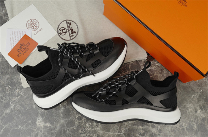 H**me5 Sneaker