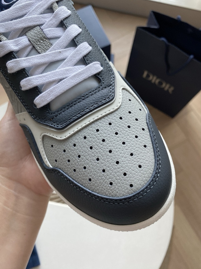 D10R B27 Sneaker