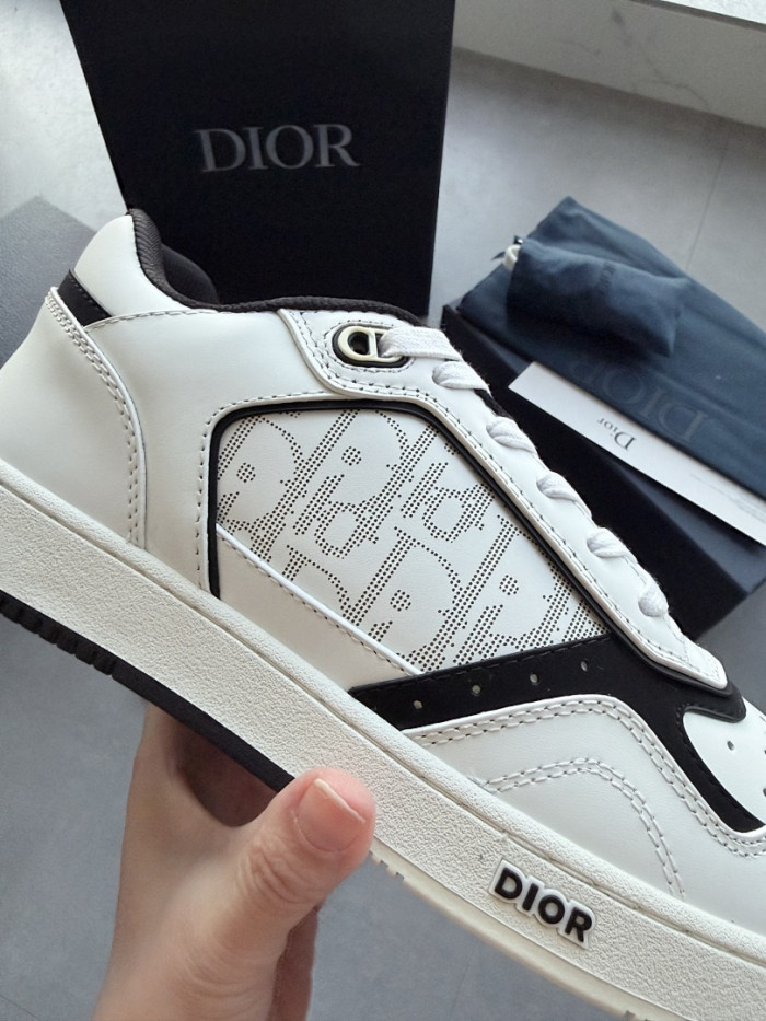 D10R B27 Sneaker