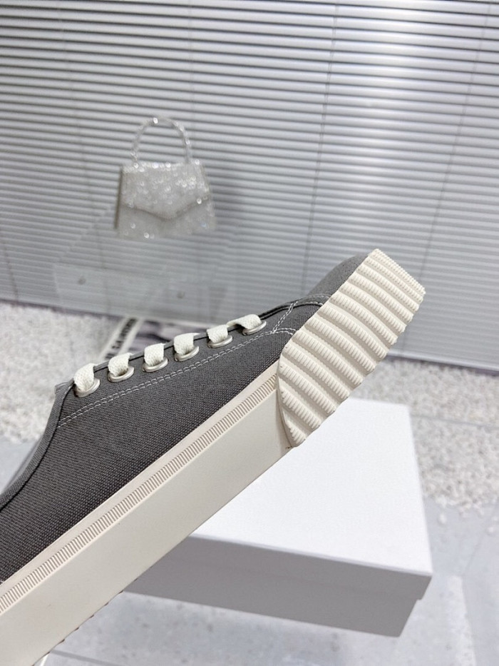 Ma1s0n Marg*e1a Tabi Low Top