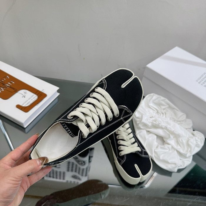 Ma1s0n Marg*e1a Tabi Low Top