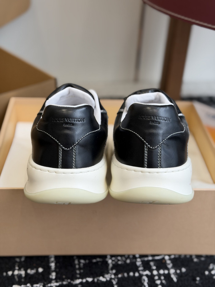 Lou1su1tt Tilted Sneaker