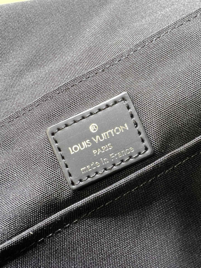 Lou1su1tt BAG