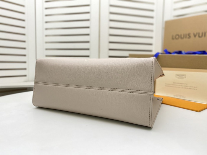 Lou1su1tt BAG