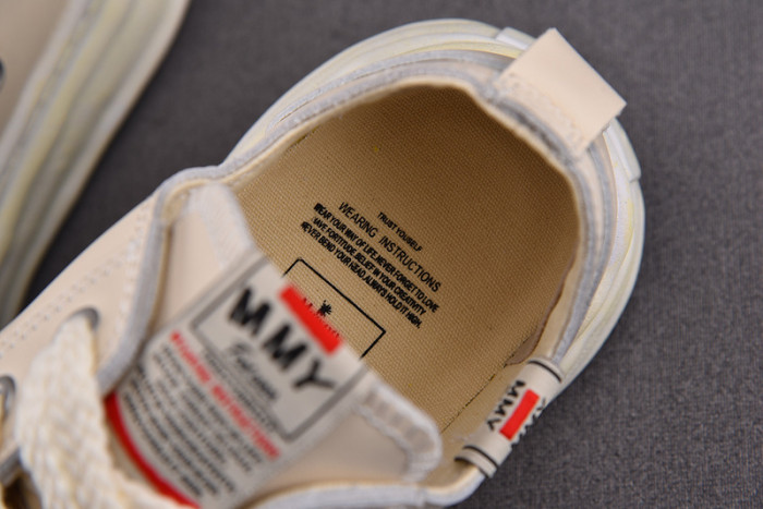 Ma1s0n MIHARA YASUHIRO SNEAKER