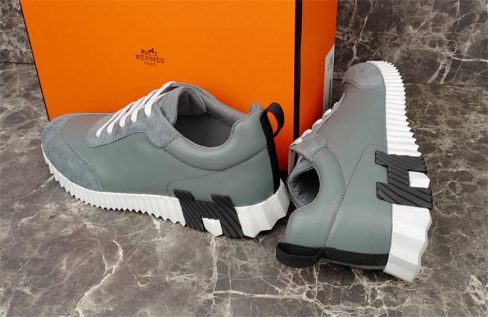 H**me5 Sneaker