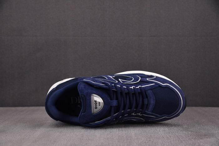D10R B30 SNEAKER