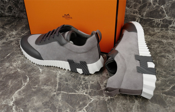 H**me5 Sneaker