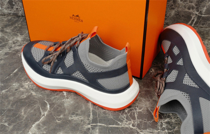 H**me5 Sneaker