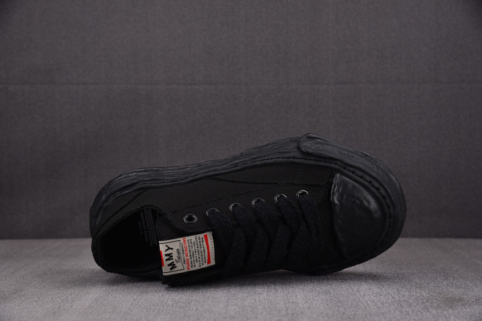 Ma1s0n MIHARA YASUHIRO SNEAKER