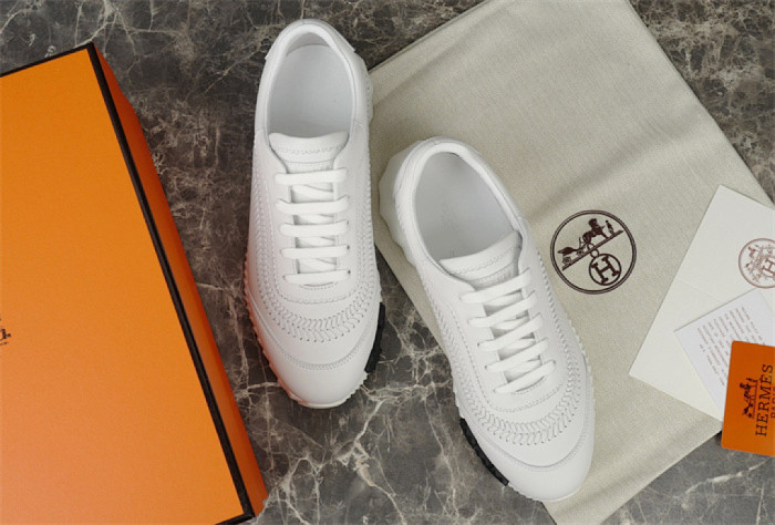 H**me5 Sneaker