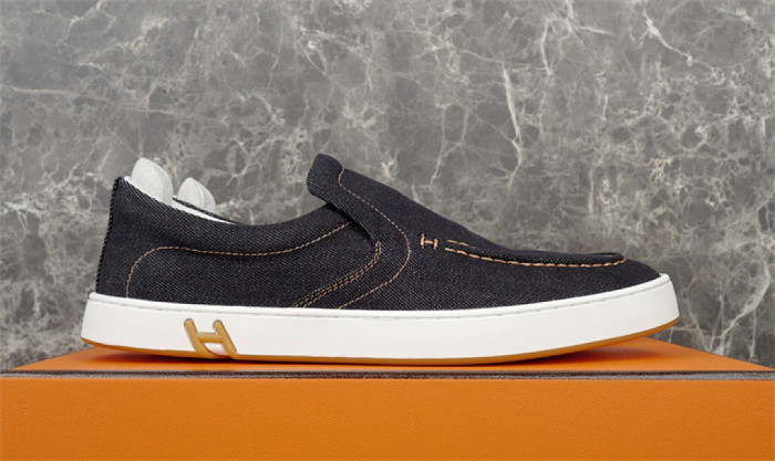H**me5 Sneaker