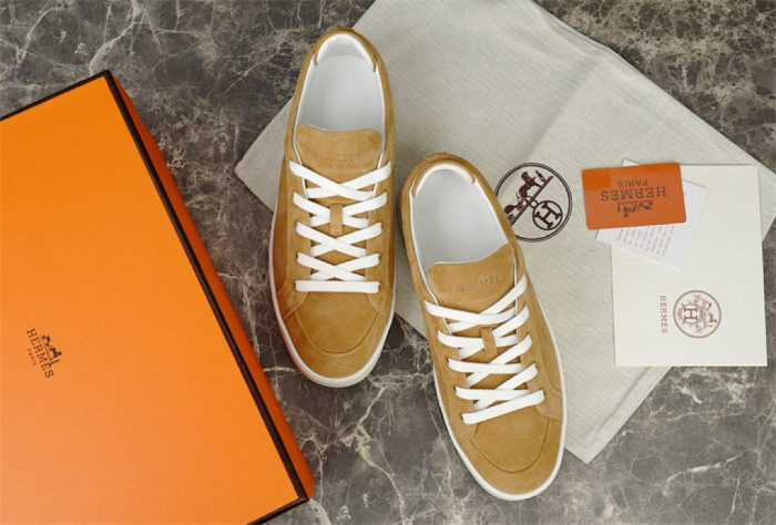 H**me5 Sneaker