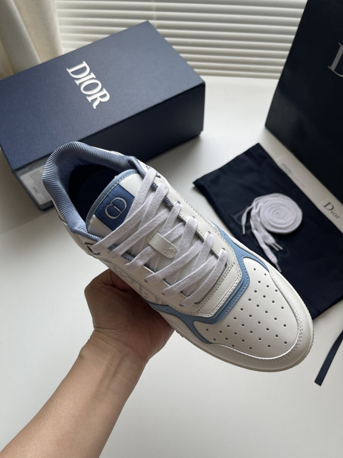 D10R B27 Sneaker