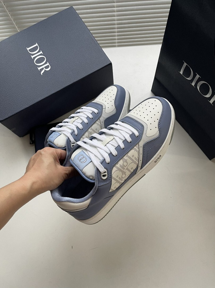 D10R B27 Sneaker