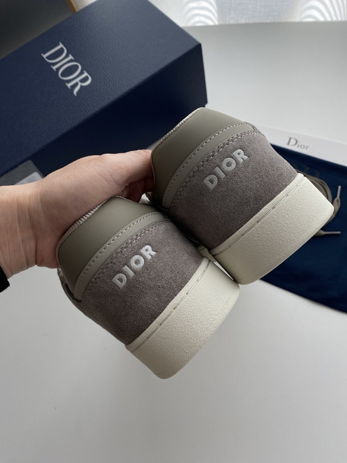 D10R B27 Sneaker