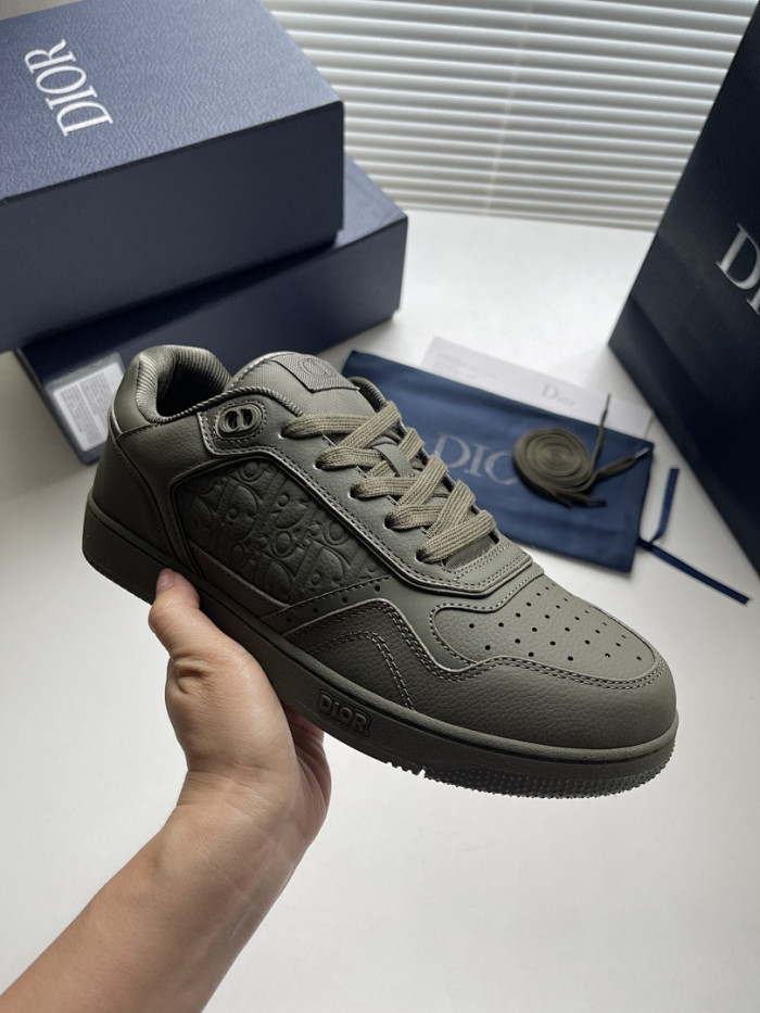 D10R B27 Sneaker