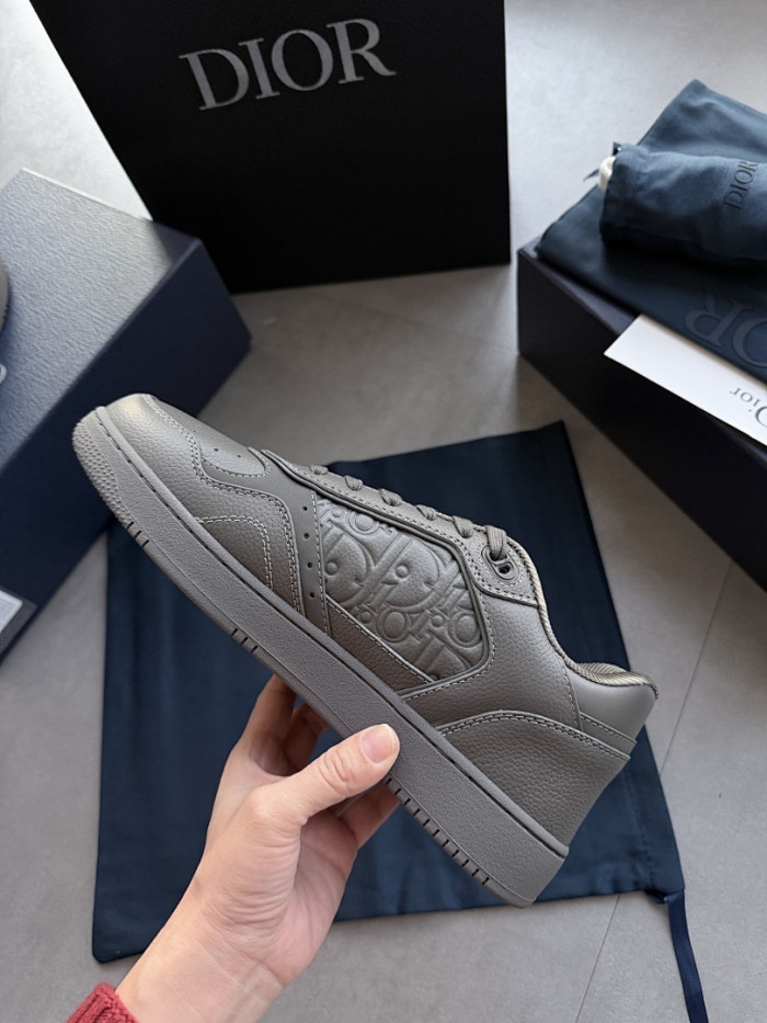 D10R B27 Sneaker