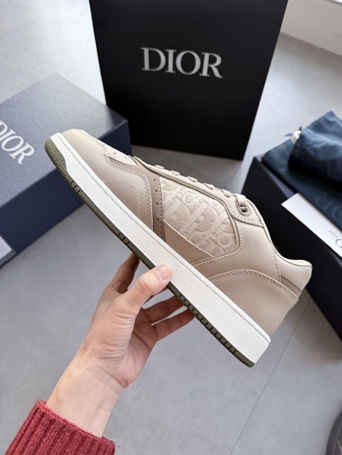 D10R B27 Sneaker