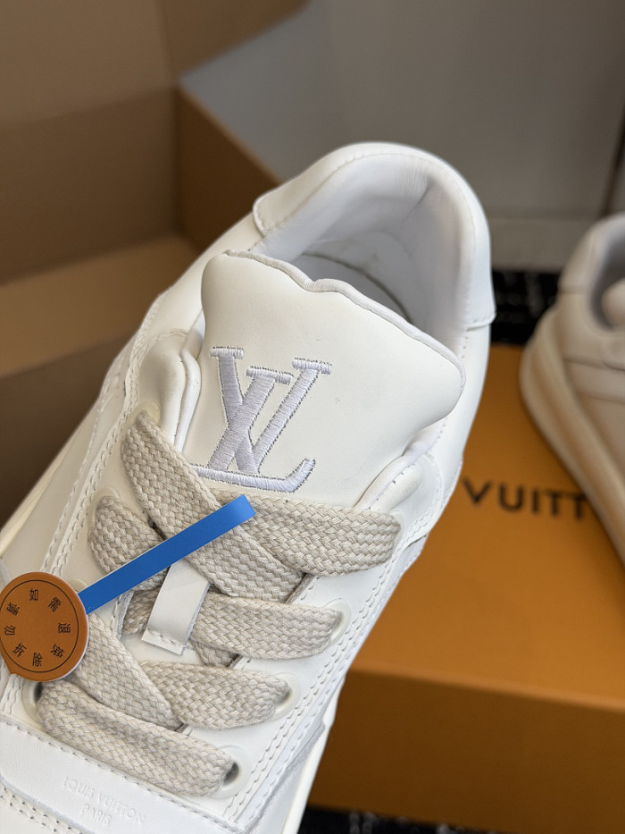 Lou1su1tt Tilted Sneaker