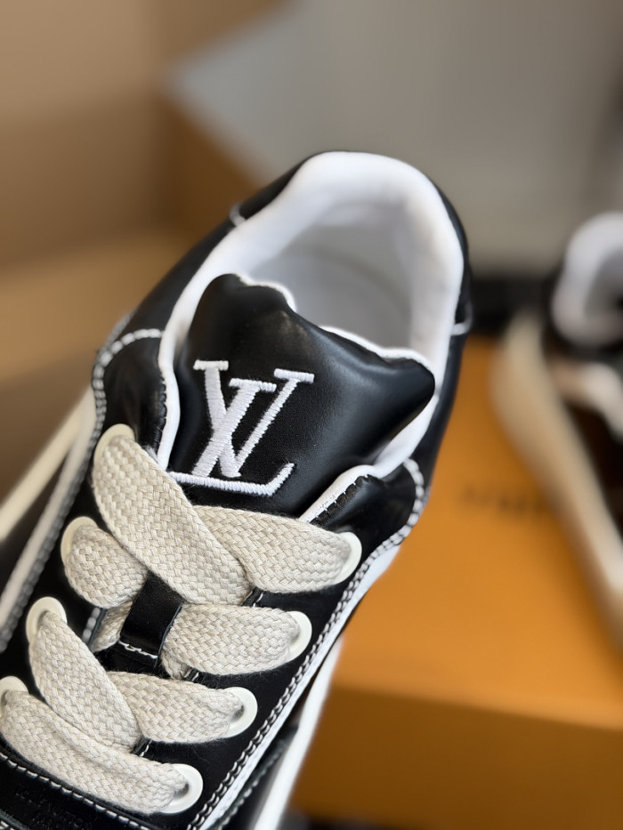 Lou1su1tt Tilted Sneaker