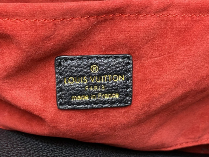 Lou1su1tt BAG