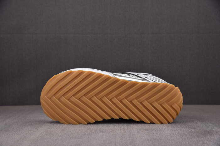 BOTEGA Ven*ta Orbit Silver White