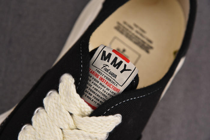 Ma1s0n MIHARA YASUHIRO SNEAKER